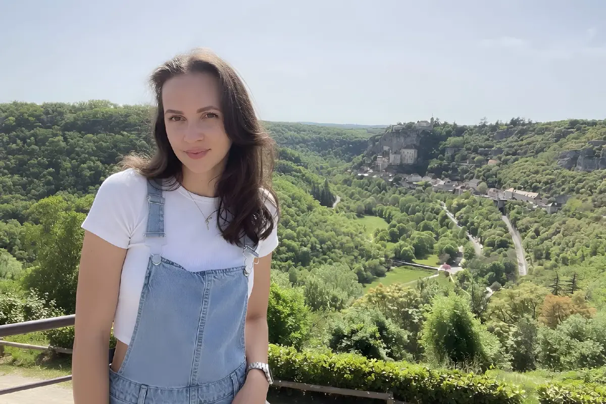 Valeriia Akatova: From Kyiv Under Fire to Guide at Retraite Eveil and Co-Founder of Foundation Ukraine